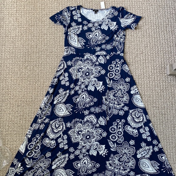 Talbots Short Sleeve Maxi Dress - Picture 2 of 7